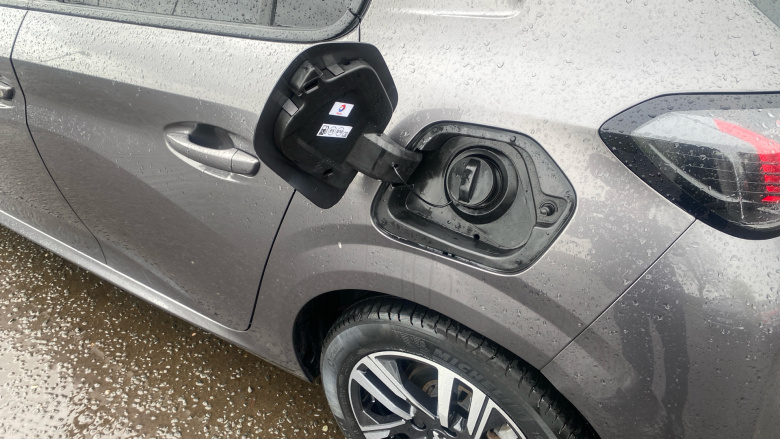 Peugeot 208 1.2 PureTech 100 Allure Premium 5dr Petrol Hatchback